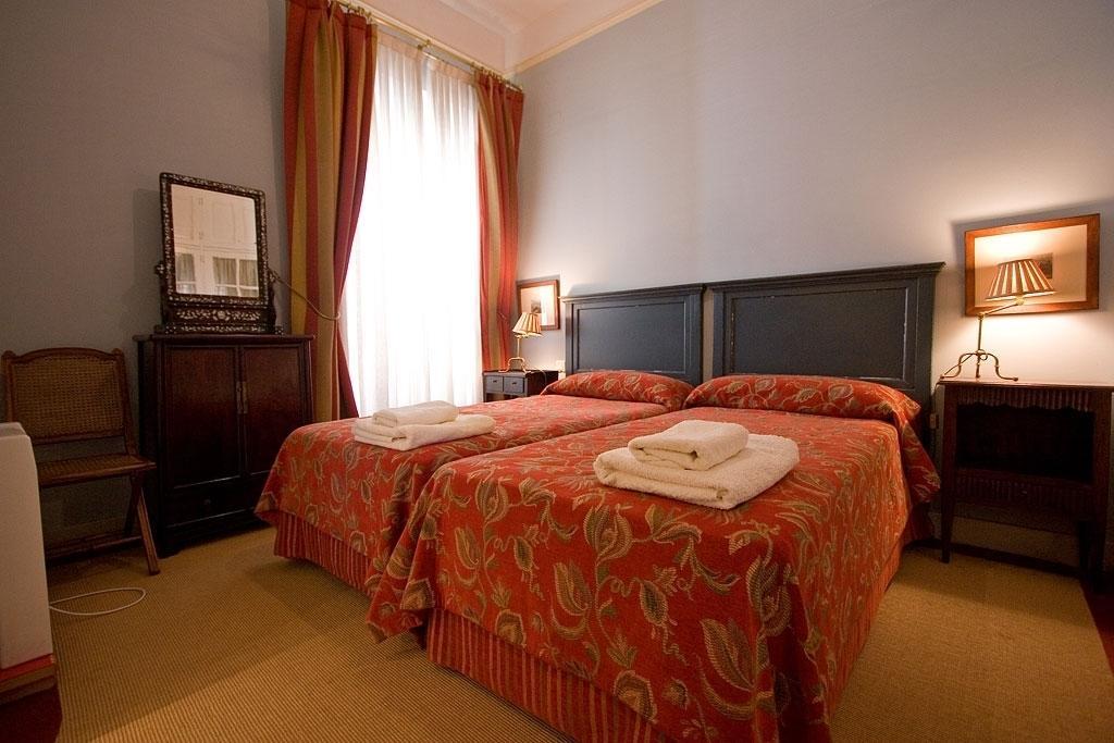 River House Sevilla Kamer foto